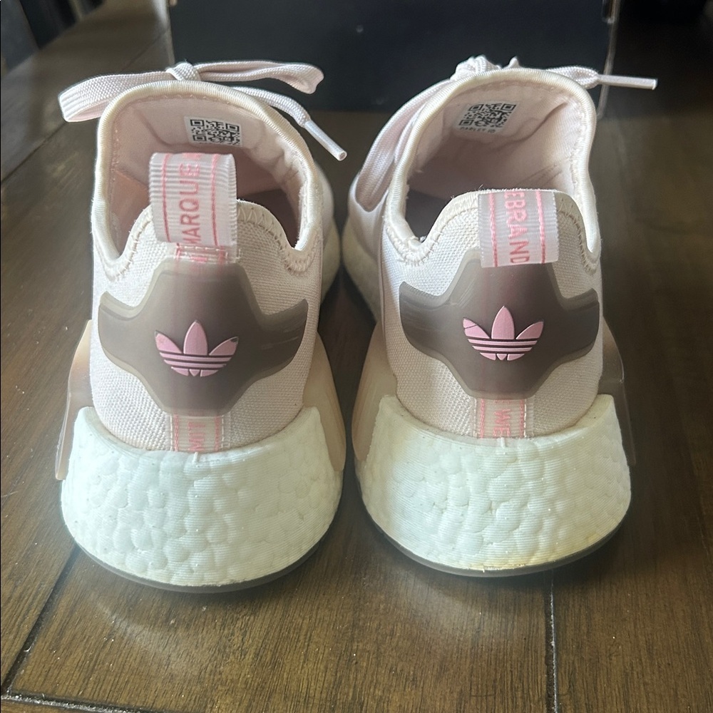 Adidas NMD_R1 SHOES women's size 6 - Picture 6 of 8